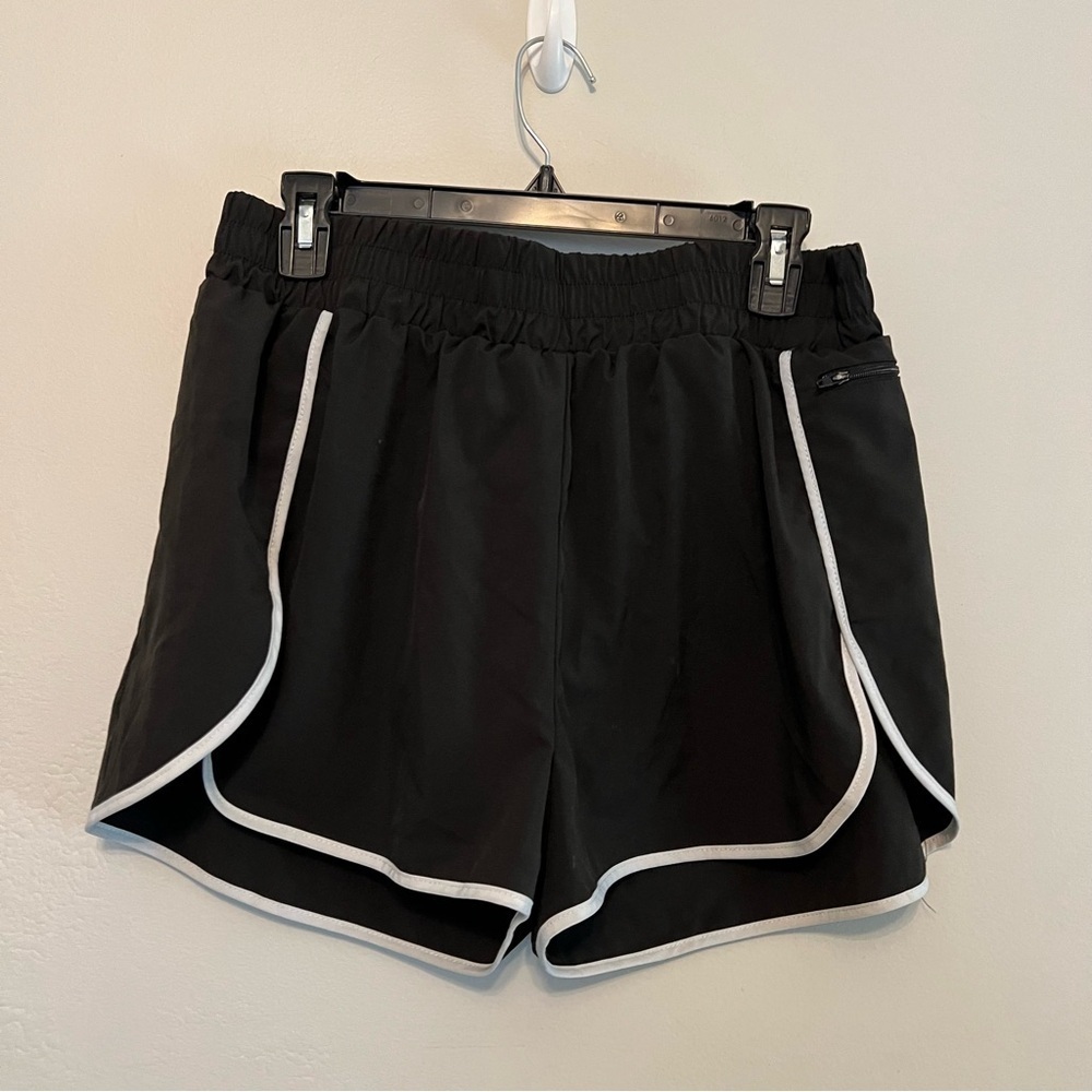 la La La Black Moisture Wicking‎ Athletic Gym Workout Running Black Shorts XL